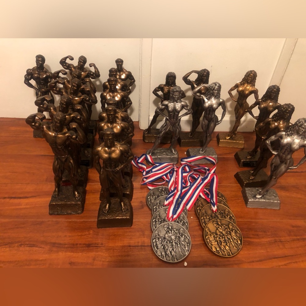 Niels Andersen Sculptures bodybuilding trophies & medallions